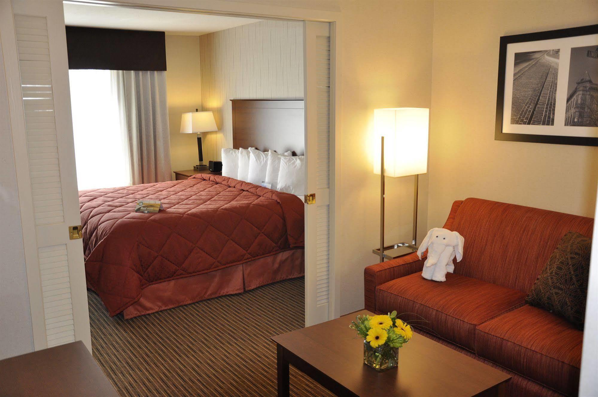 Quality Inn & Suites University Fort Collins Extérieur photo